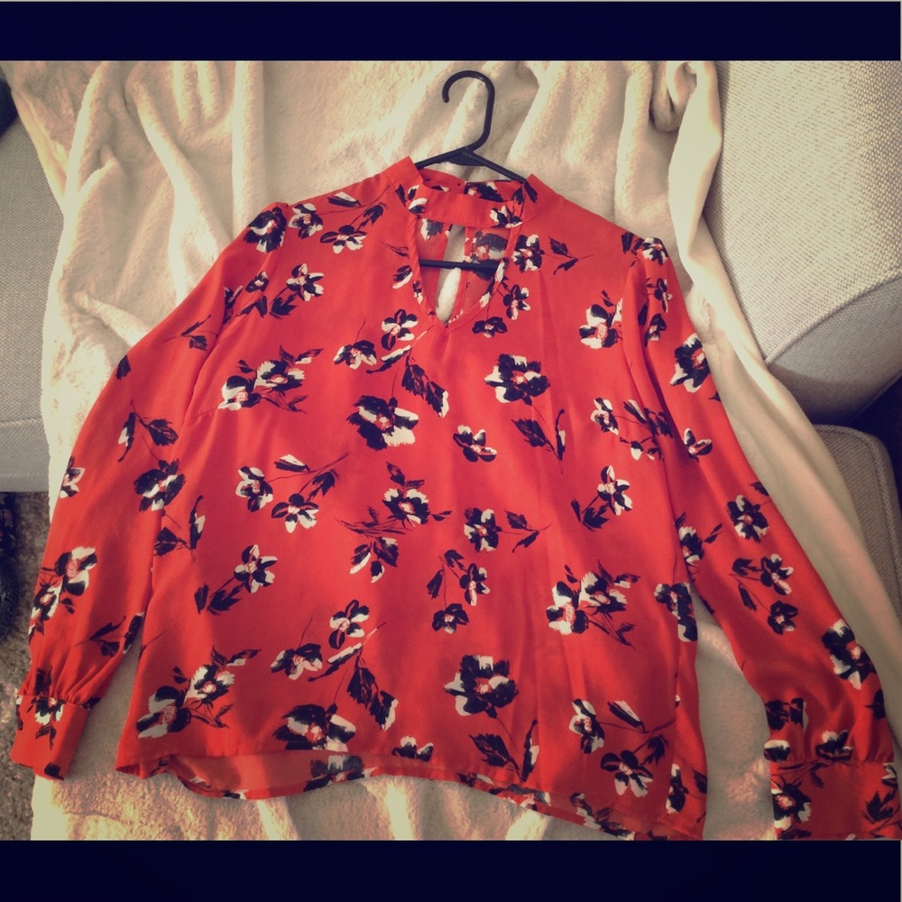 Mixed Threads Carren keyhole detail blouse